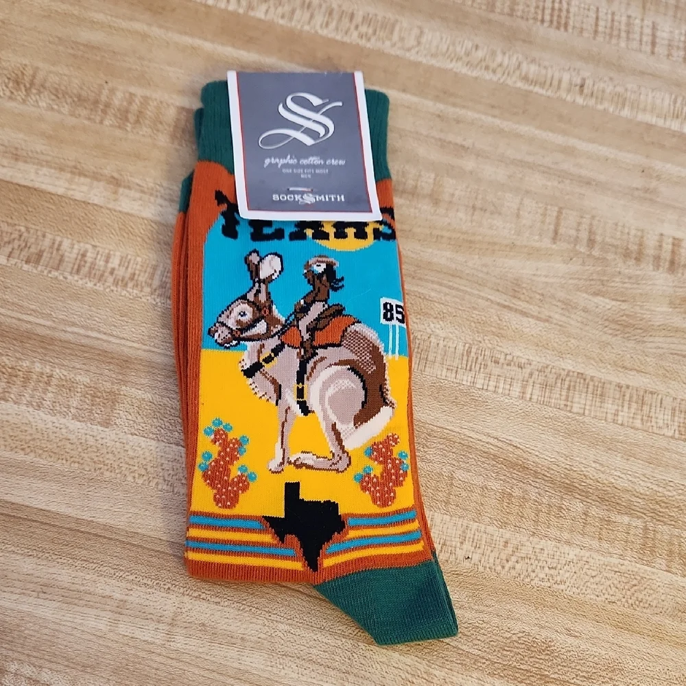 SOCKSMITH Texas Themed Novelty Crew Socks